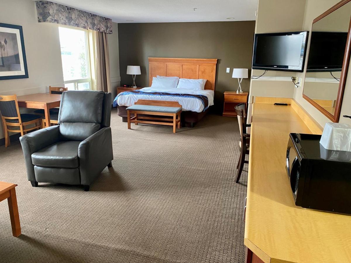 Super 8 By Wyndham Edmonton South Otel Dış mekan fotoğraf