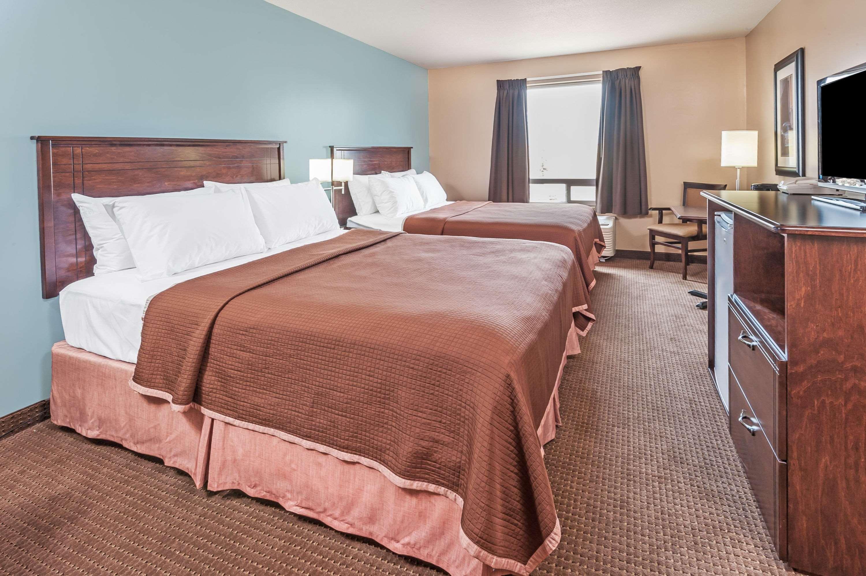 Super 8 By Wyndham Edmonton South Otel Dış mekan fotoğraf