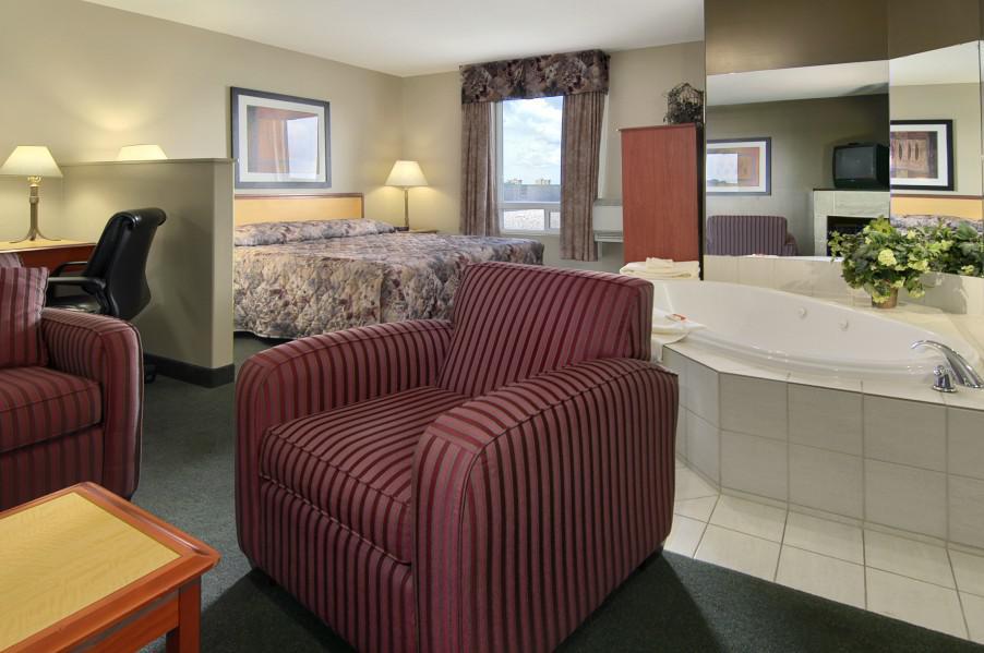 Super 8 By Wyndham Edmonton South Otel Oda fotoğraf